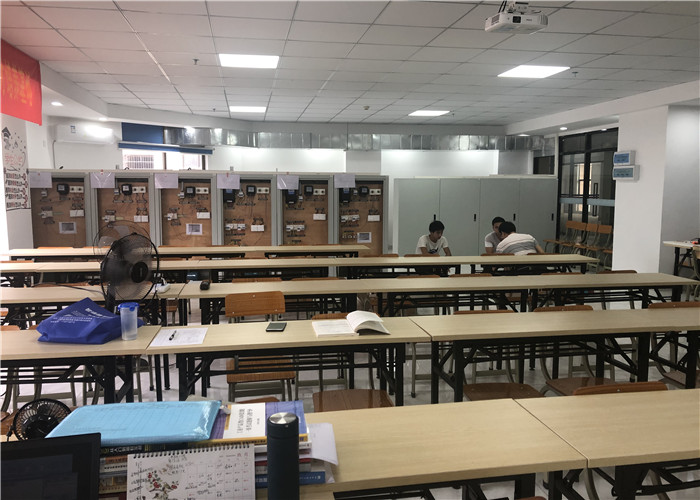 考個電工證拿補貼1200元? 東莞如何考電工證？電工證好考嗎？新手考個電工證要多久？電工證報考條件？ 